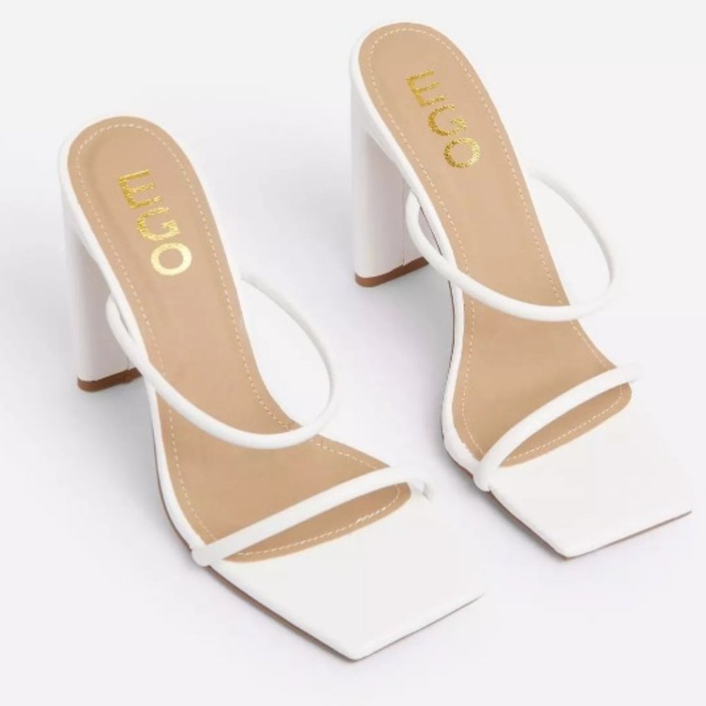BRAND NEW - NEVER WORN - SQUARE HEELS